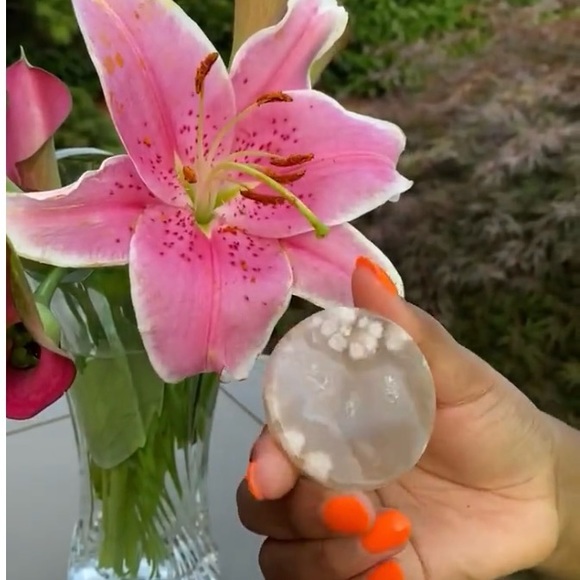 Flower Agate - Picture 2 of 2